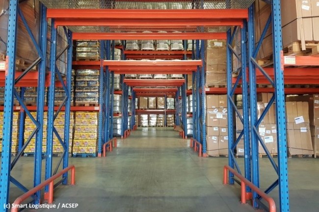 Smart Logistique traite dans ses entrepôts des produits très différents.
