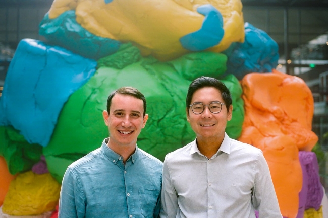 Lancée en 2021 par Edouard Schlumberger (à gauche) et Benjamin Lan Sun Luk (à droite), Leto offre une solution SaaS d'automatisation des tâches liées à la conformité RGPD. (Crédit : Leto)