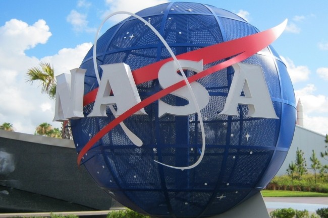 Un audit sur la gestion des licences logicielles de la NASA montre les dérapages financiers et une absence de pilotage. (Crédit Photo : lace0182/Pixabay)
