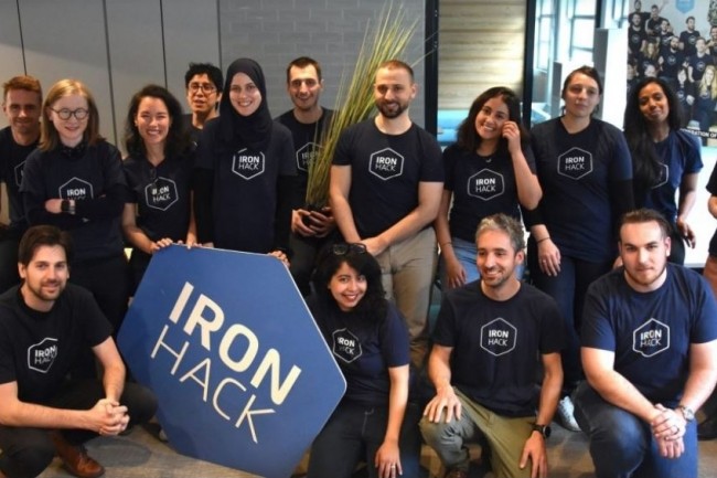 L’objectif des équipes d’Ironhack réparties sur le globe est d’aider les entreprises à embaucher des profils technologiques en accroissant la diversité . (Crédit photo : Ironhack) 