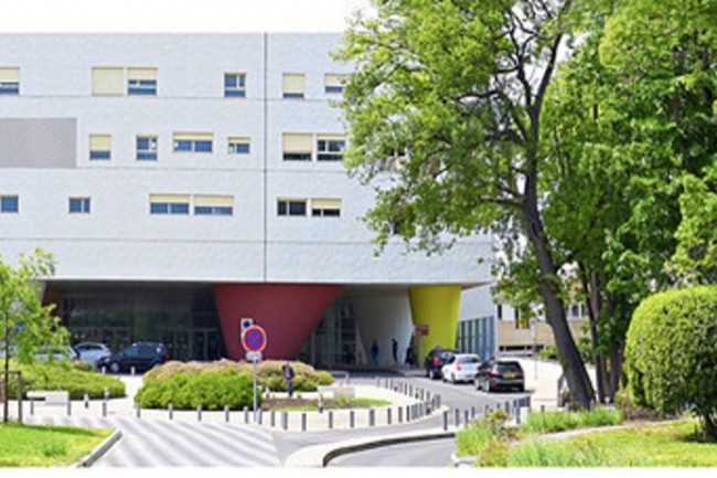 Accompagné d'InterSystems, le CH d'Avignon devient le premier hôpital miroir rattaché au dispositif de remboursement des organismes complémentaires. (Crédit : CH d'Avignon DR)
