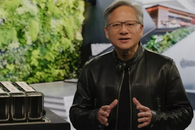Jensen Huang, CEO de Nvidia, a indiqué l'arrivée d'une série de nouveaux services pour aider les entreprises à former et exécuter leurs propres modèles d'IA générative. (crédit : Nvidia)