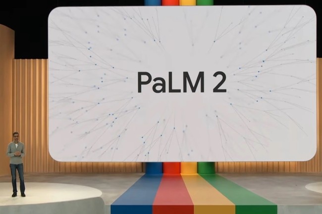 Sundar Pichai, CEO d'Alphabet, a présenté en personne PaLM2, la dernière version du LLM de Google. (Crédit Photo: Google)