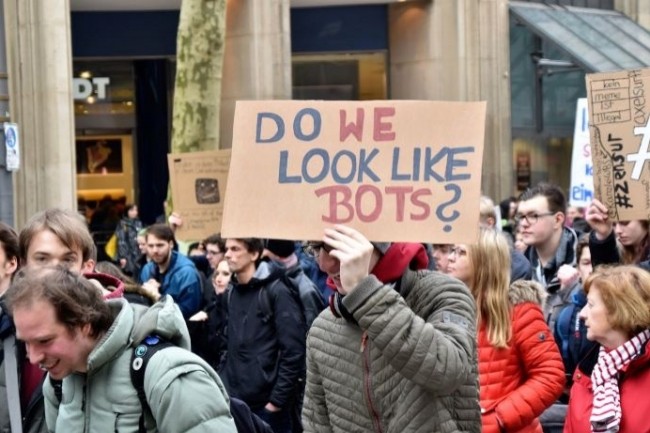Selon Imperva, 51% des bad bots possèdent désormais un haut niveau de sophistication leur permettant de simuler le comportement d’un utilisateur légitime. (Photo : Waldemar / Unsplash)
