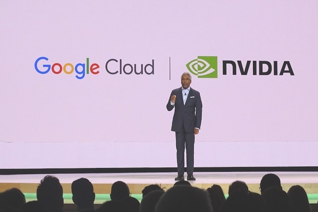 Thomas Kurian, CEO de Google Cloud, a présenté les évolutions en termes d'infrastructures, qui passent notamment par un partenariat avec Nvidia. (Crédit Photo : JC)