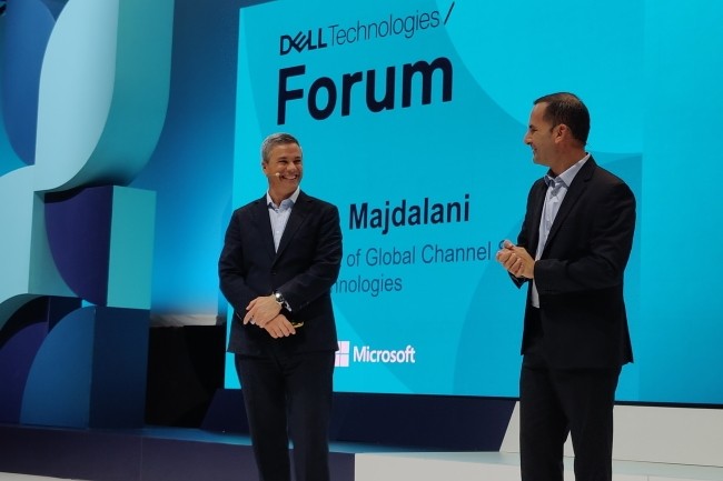 Anwar Dahab ( dte), directeur gnral de Dell Technologies France et Diego Majdalani ( gauche), prsident Global Channel Sales de Dell Technologies ont voqu la monte en puissance de l'IA gnrative au sein des entreprises. (Crdit Photo : JC)