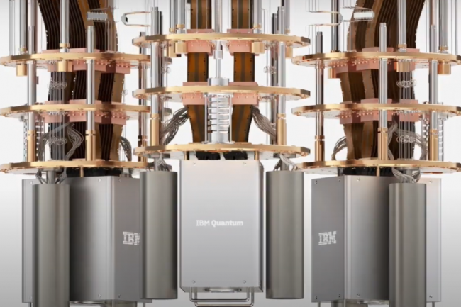 IBM présente son Quantum System Two comme la pierre angulaire de l'architecture de son supercalculateur quantique. (crédit : IBM)