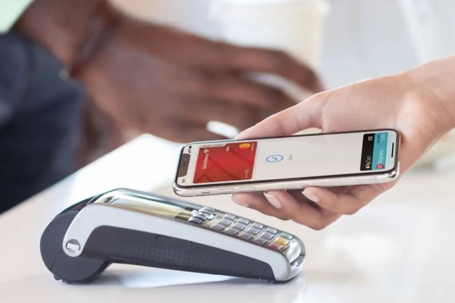Apple ouvrir les paiements au retail avec Tap To Pay (un service qui permet aux secteur d'utiliser des systmes de paiement et des applications de services tiers, ainsi que la puce NFC embarque). (Crdit : Apple)