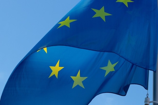 Les Etats membres de l'UE ont validé la proposition de la Commission européenne et du Parlement sur l'IA Act. (Crédit Photo : Noname 13/Pixabay)
