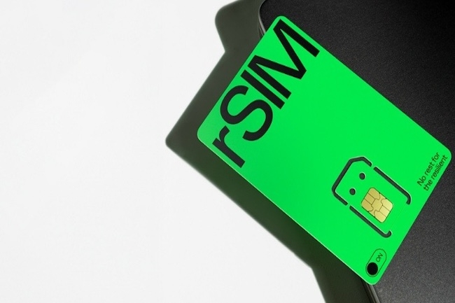 Une seul carte SIM, mais une connectivit multi-rseaux pour pallier  la dfaillance d'un oprateur. (Crdit rSIM CSL)