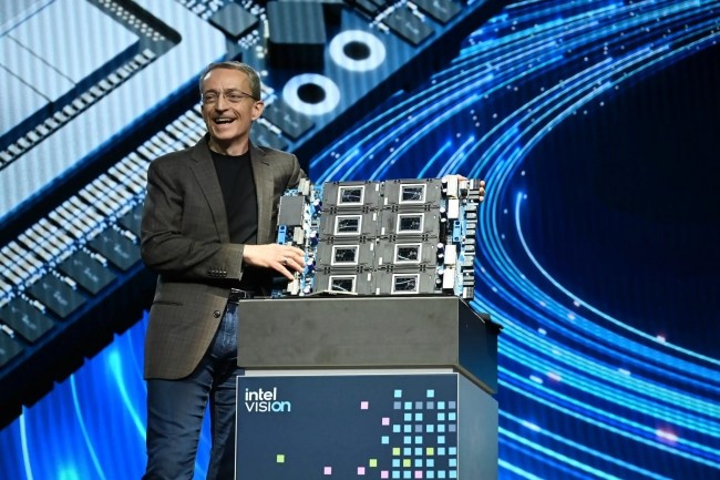 Le CEO d'Intel, Pat Gelsinger, a dvoil l'acclrateur Gaudi 3 lors de l'vnement Vision  Phoenix, en Arizona.