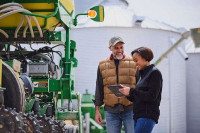Bayer Crop Sciences dveloppe une GenAI pour rpondre aux questions des agriculteurs sur la gestion de leur exploitation et les mthodes de culture. (Photo Bayer))