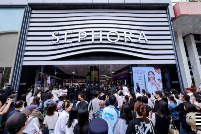 Un magasin Sephora, une des 75 marques du groupe, en Chine. LVMH compte 1400 magasins dans le pays.