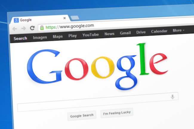 Google est en situation de monopole sur le march de la recherche et fait tout pour maintenir cette position dominante. (Crdit Photo: Simon/Pixabay)