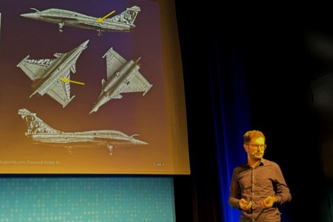 Mickal Duval, responsable aircraft fleet fatigue monitoring  la DGA TA, a prsent le projet de modle IA d'estimation du vieillissement du Rafale,  l'occasion du Every day AI summit de Dataiku. (Photo : ED)