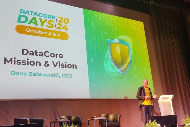 Dave Zabrowski, CEO de Datacore, a prsent sa stratgie pour la socit avec notamment un volet conformit important. (Crdit Photo: JC)