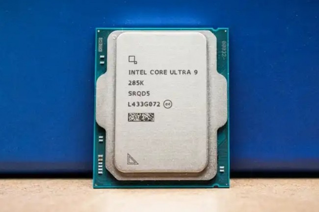 Le dernier processeur de bureau  Arrow Lake  d'Intel, autrement connu sous le nom de Core Ultra 200S, mise sur une maitrise de la consommation lectrique. (Crdit Alex Estevez / Foundry) 