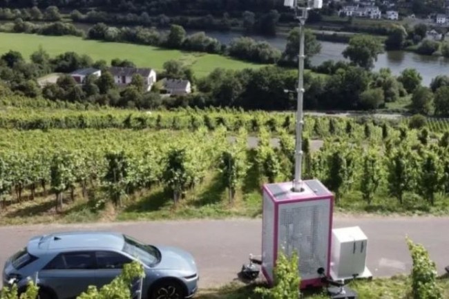 Pour automatiser une partie des travaux dans la vigne, un rseau 5G priv coupl  un serveur Edge ont t dploys. (Photo : Deutsche Telekom)