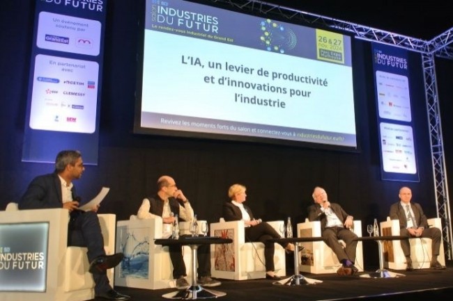 Lors du salon Industries du futur de Mulhouse, le 26 novembre. De gauche  droite, Hugo Sedouramane (animateur), Patrick Viry (Groupe Schmidt), Christelle Hauer (Endress+Hauser), Franck Michon (EDF) et Stphan Kohler (Liebherr France).