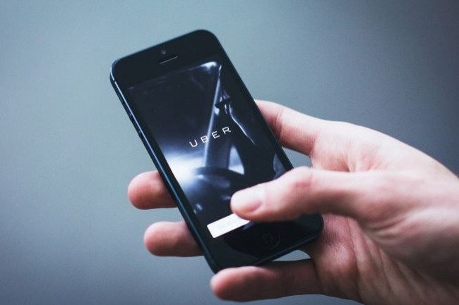 Uber exploite sa connaissance de la data, dveloppe avec ses activits historiques, pour lancer une nouvelle activit, reposant l encore sur le recours  des travailleurs indpendants. (Photo : Freestocks-photos / Pixabay)