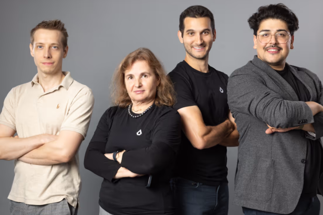 Liquid AI a t fond par plusieurs chercheurs du MIT (de g  d Mathias Lechner, Daniela Rus, Alexander Hamini et Ramin Hassani). (Crdit Photo : LiquidAI)