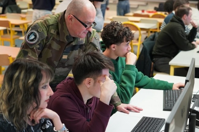 Comcyber réorganise un concours de hack étudiant dans toute la France