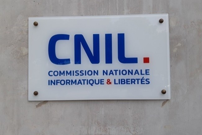 Apps mobiles, collectivités locales et prisons : priorités de contrôle de la Cnil