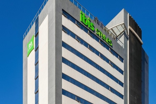 En 2024, Accor a étendu l'usage de sa plateforme de modélisation du marketing digital à son activité en Australie et au Brésil. Ici, un hôtel de la chaîne Ibis à Belem, dans le nord du Brésil. (Photo : Accor) En 2024, Accor a étendu l'usage de sa plateforme de modélisation du marketing digital à son activité en Australie et au Brésil. Ici, un hôtel de la chaîne Ibis à Belem, dans le nord du Brésil. (Photo : Accor)