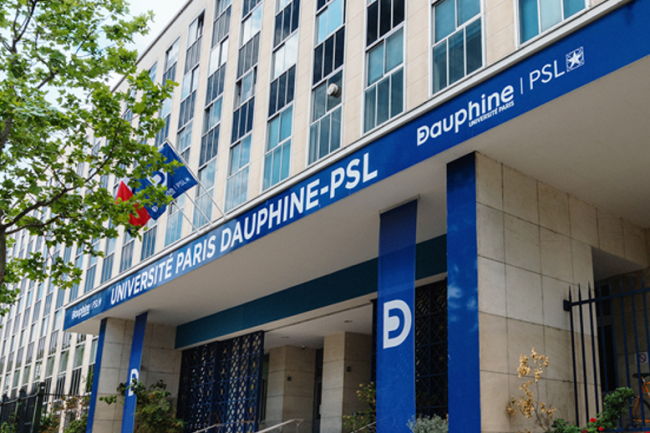 La formation proposée par l’université Paris-Dauphine prépare des dirigeants sans bagage technique à piloter une stratégie d’IA dans leur organisation. (Crédit : Paris-Dauphine) La formation proposée par l’université Paris-Dauphine prépare des dirigeants sans bagage technique à piloter une stratégie d’IA dans leur organisation. (Crédit : Paris-Dauphine)