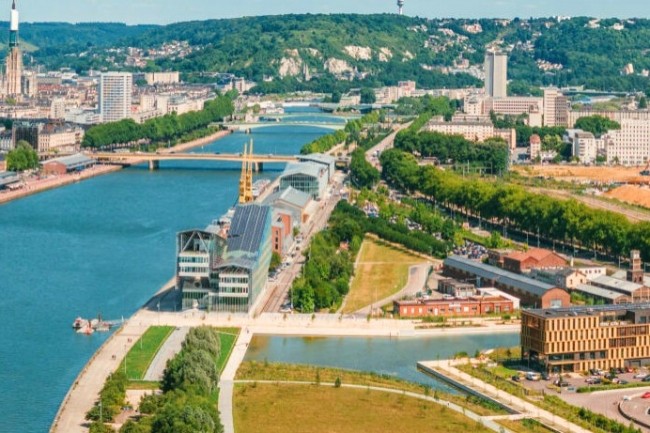 La métropole Rouen Normandie a participé́ à l’entrainement d’une IA avec des délibérations existantes, afin de construire un outil d’aide à la préparation de celles-ci. (Photo : Métropole Rouen Normandie - DR) La métropole Rouen Normandie a participé́ à l’entrainement d’une IA avec des délibérations existantes, afin de construire un outil d’aide à la préparation de celles-ci. (Photo : Métropole Rouen Normandie - DR)