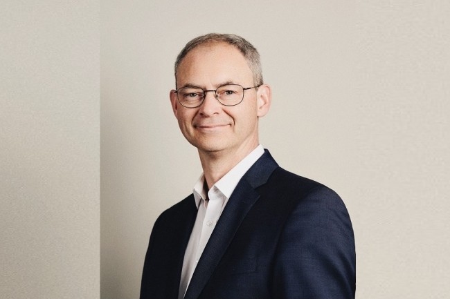 Oxya est actuellement dirigé par Geert Vandendorpe (en photo) et est présidé par Frédéric de Belloy. Oxya est actuellement dirigé par Geert Vandendorpe (en photo) et est présidé par Frédéric de Belloy.