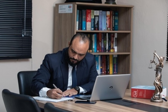 Les m�tiers juridiques transform�s par l'IA