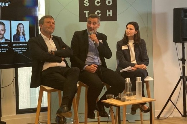 De gauche à droite, Philippe Miltin (Outscale), Markus Hempel (Germany Trade & Invest) et Caroline Morenas (S3NS). Crédit RF De gauche à droite, Philippe Miltin (Outscale), Markus Hempel (Germany Trade & Invest) et Caroline Morenas (S3NS). Crédit RF