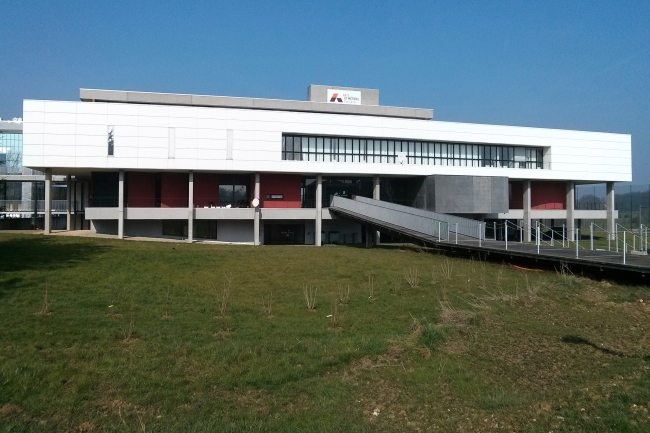 Les étudiants des différents campus des Arts et Métiers s'appuieront sur la plateforme xAcceletrator de Siemens pour la production de projets pédagogiques industriels. (crédit : ) Les étudiants des différents campus des Arts et Métiers s'appuieront sur la plateforme xAcceletrator de Siemens pour la production de projets pédagogiques industriels. (crédit : )