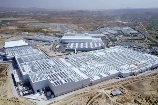 L'imposant site industriel de 250 hectares de Cosentino à Almeria, en Espagne. (Photo Cosentino) L'imposant site industriel de 250 hectares de Cosentino à Almeria, en Espagne. (Photo Cosentino)
