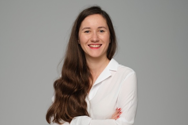 Pour Victorine Bailleul, responsable de l'offre Cyber et Tech chez Hiscox, l'assurance cyber doit compléter les dispositifs techniques de protection mis en place par les entreprises. (Crédit: hiscox) Pour Victorine Bailleul, responsable de l'offre Cyber et Tech chez Hiscox, l'assurance cyber doit compléter les dispositifs techniques de protection mis en place par les entreprises. (Crédit: hiscox)