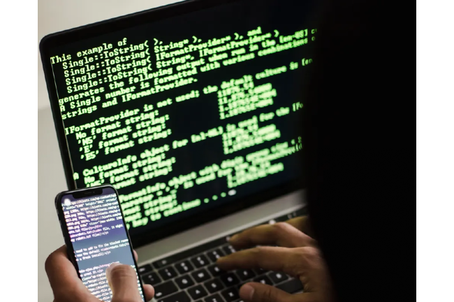 Trois formations politiques auraient été visées par des offensives attribuées à un même cybercriminel. (Crédit: Pexels) Trois formations politiques auraient été visées par des offensives attribuées à un même cybercriminel. (Crédit: Pexels)