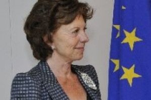 Neelie Kroes remplace Viviane Reding comme commissaire europenne aux TIC