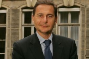 Eric Besson veut acc�l�rer le passage � IPv6