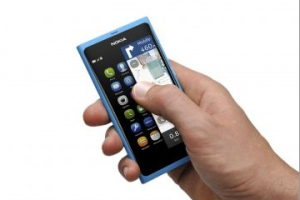 N9, 1er et dernier smartphone MeeGo chez Nokia
