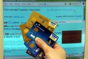 Carte bancaire, les fraudes en ligne progressent