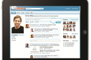 Salesforce connecte les apps mobiles Chatter  son CRM