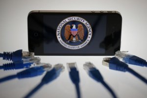 Apple, Dell, Cisco et Huawei mcontents des backdoors installs par la NSA