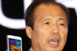 Samsung maintient J.K. Shin  la tte de sa division mobile