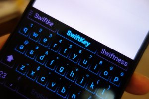 Le clavier virtuel SwiftKey propose des suggestions venues d'ailleurs
