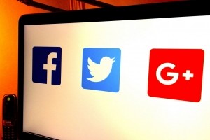 Google, Facebook et Twitter somms de se conformer aux lois europennes