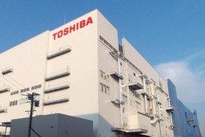 Apple cible aussi l'activit mmoire de Toshiba
