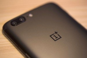 Test OnePlus 5 : Un mobile performant mais au design fade