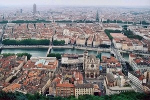 La M�tropole de Lyon renforce la relation avec ses 135 000 usagers