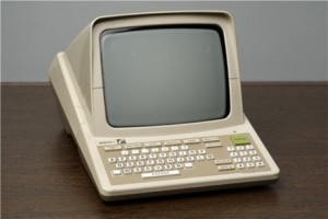 Telex : Dcs de Grard Thry co-crateur du minitel, Apple commande 100 M de puces A15  TSMC, Thoma Bravo rachte Medallia